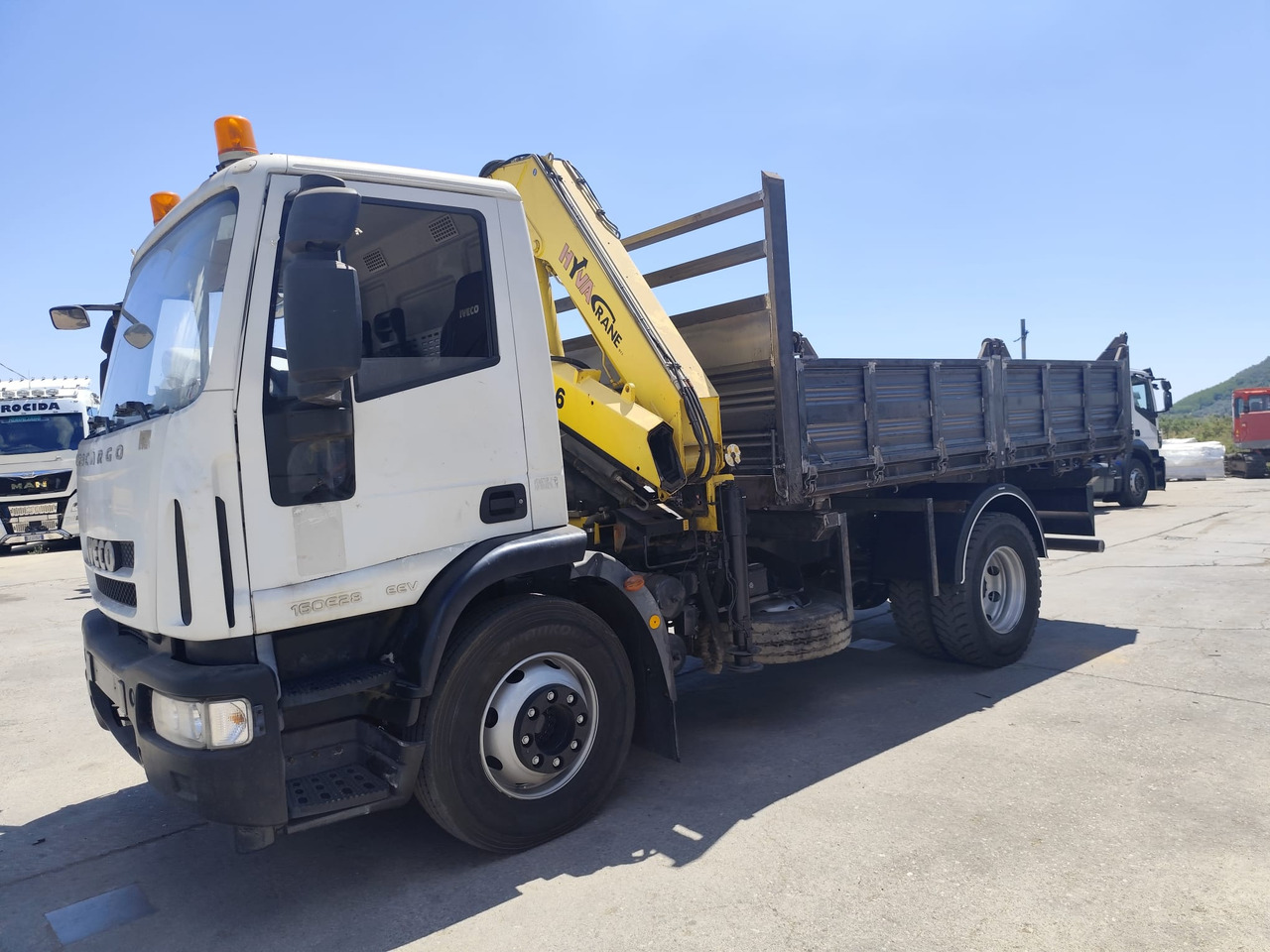 IVECO EUROCARGO 160E28 - Kranbil: bilde 1 IVECO EUROCARGO 160E28 - Kranbil: bilde 1