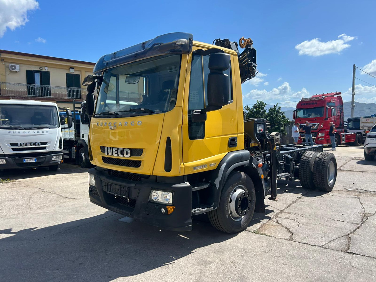 IVECO EUROCARGO 160E30 - Kranbil: bilde 1 IVECO EUROCARGO 160E30 - Kranbil: bilde 1