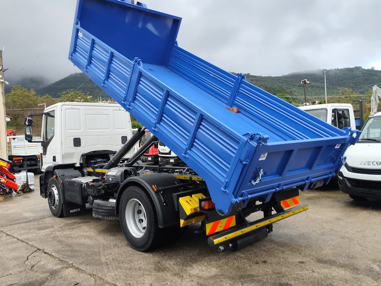 IVECO EUROCARGO 180-250 - Krokbil, Kranbil: bilde 4 IVECO EUROCARGO 180-250 - Krokbil, Kranbil: bilde 4