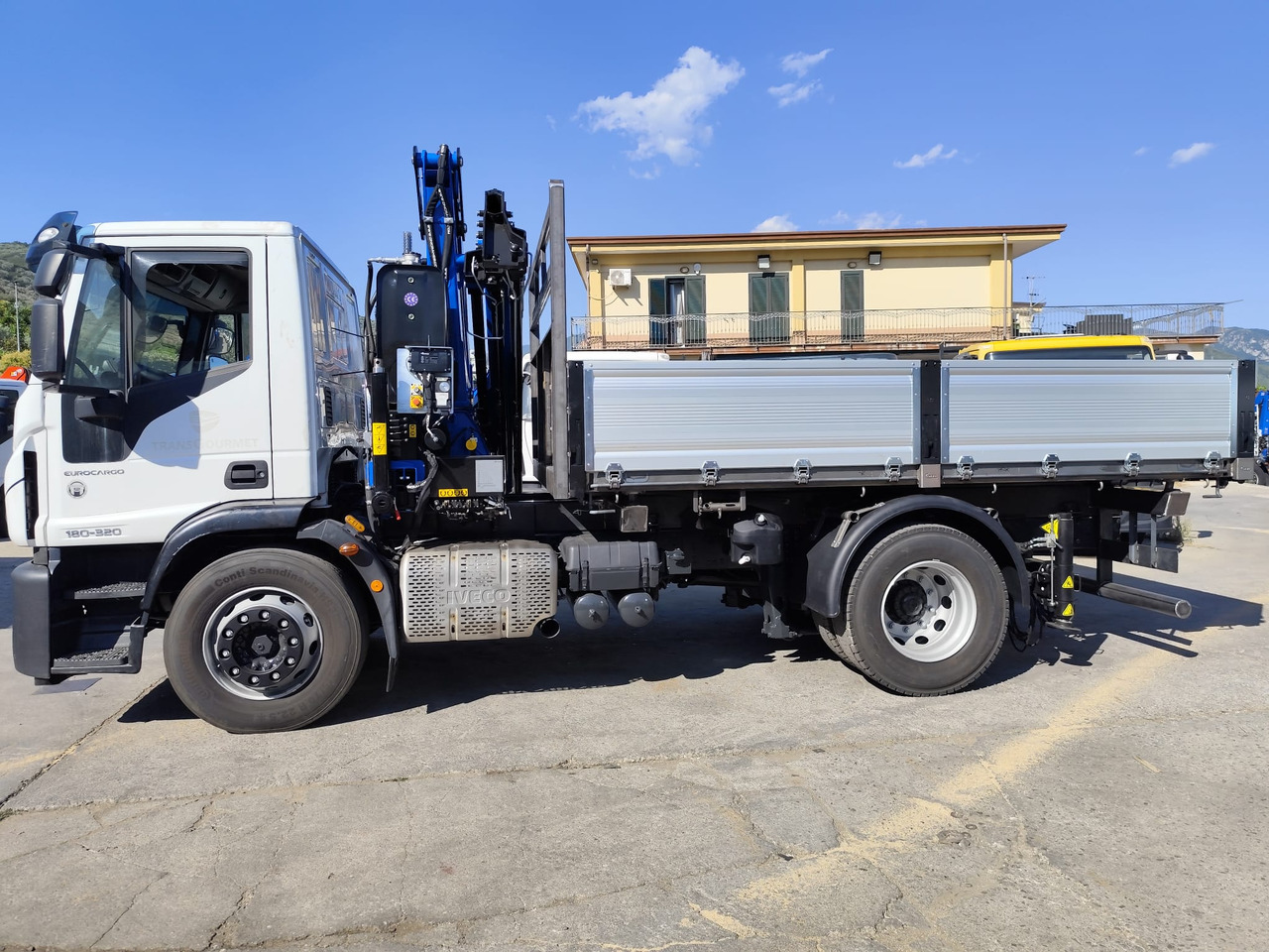 IVECO EUROCARGO 180-320 - Kranbil: bilde 3 IVECO EUROCARGO 180-320 - Kranbil: bilde 3
