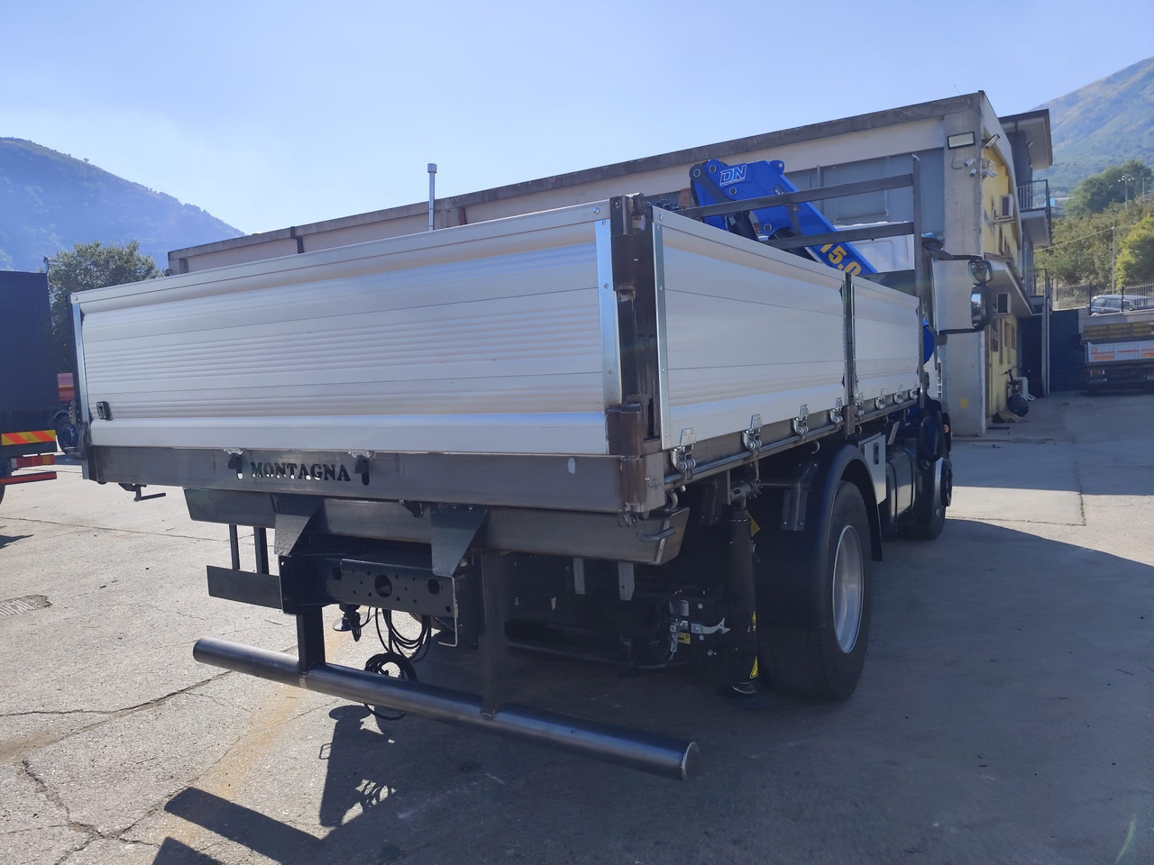 IVECO EUROCARGO 180-320 - Kranbil: bilde 5 IVECO EUROCARGO 180-320 - Kranbil: bilde 5