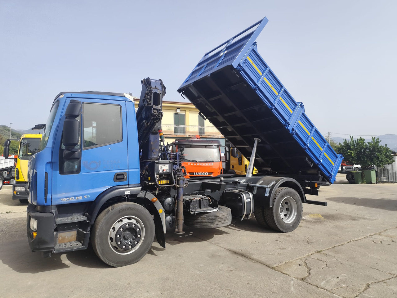 IVECO EUROCARGO 190EL28 - Kranbil, Tippbil: bilde 4 IVECO EUROCARGO 190EL28 - Kranbil, Tippbil: bilde 4