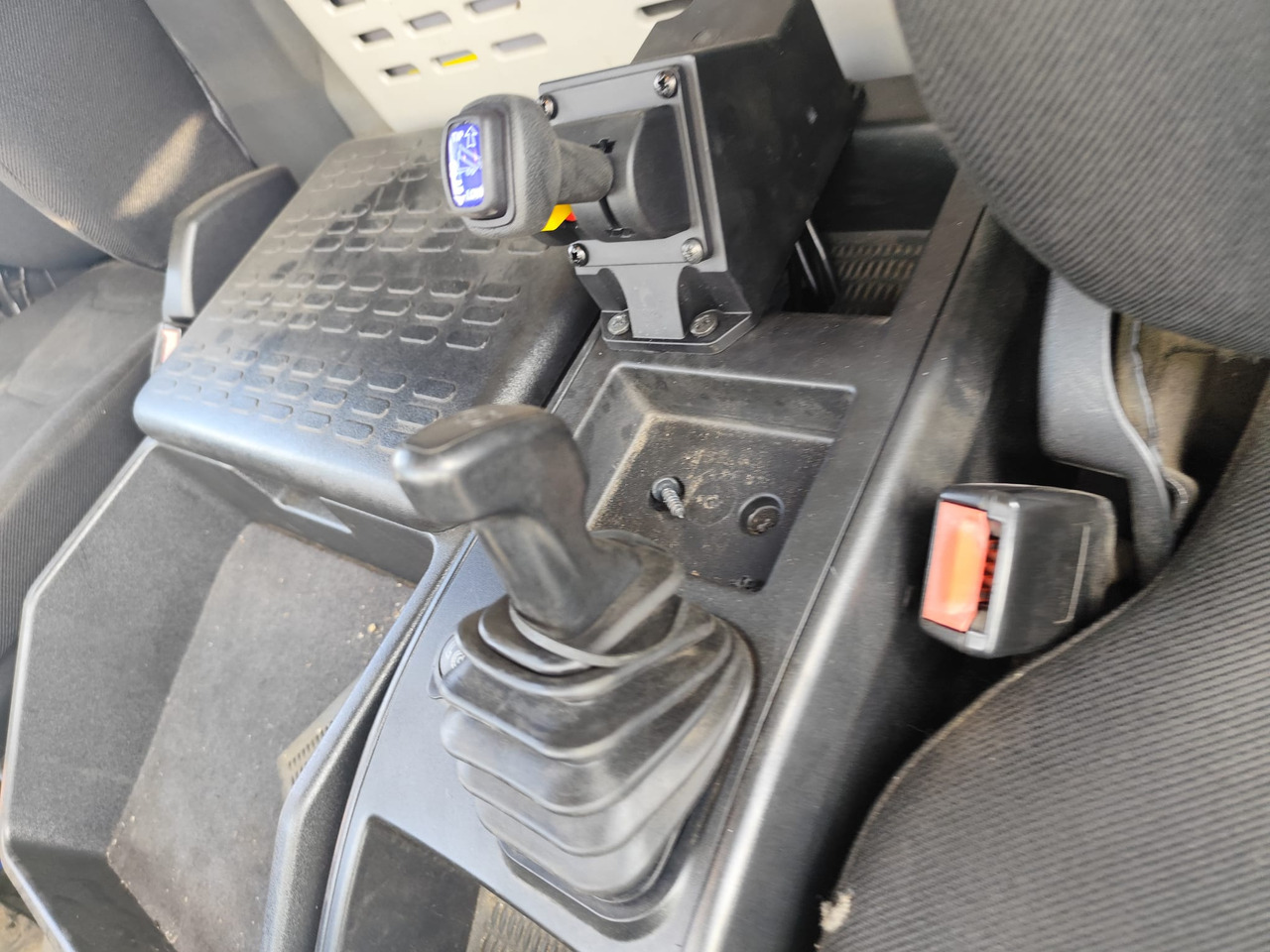 IVECO EUROCARGO 75-160 - Kranbil: bilde 5 IVECO EUROCARGO 75-160 - Kranbil: bilde 5