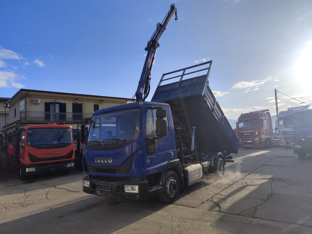 IVECO EUROCARGO 75-160 - Kranbil: bilde 3 IVECO EUROCARGO 75-160 - Kranbil: bilde 3