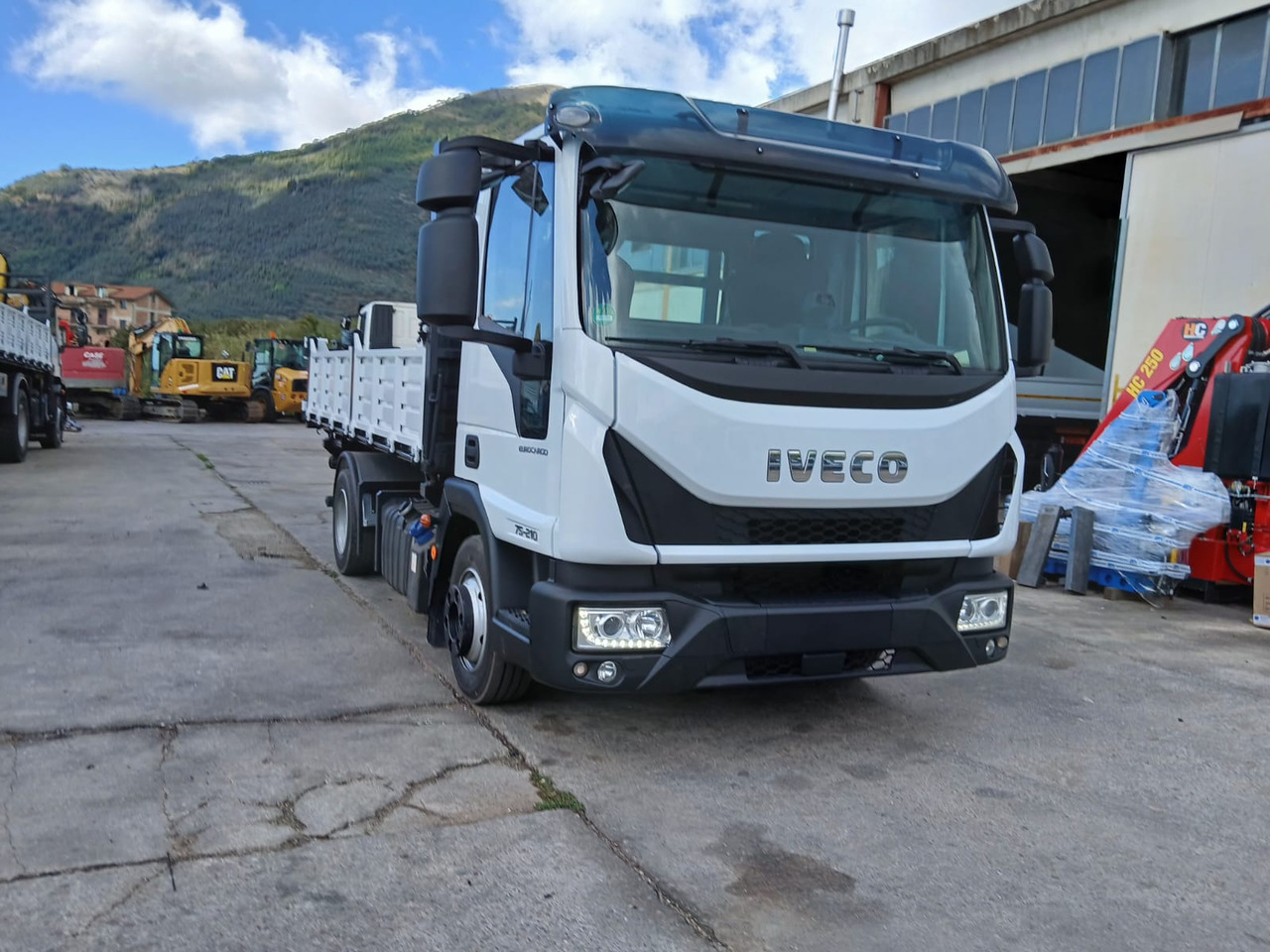 IVECO EUROCARGO 75-210 - Tippbil: bilde 3 IVECO EUROCARGO 75-210 - Tippbil: bilde 3