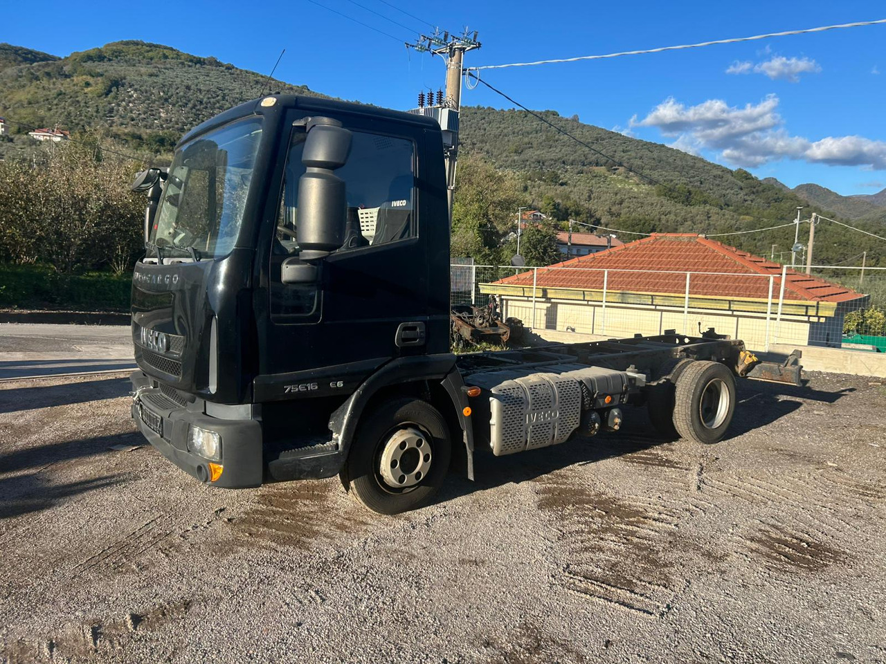IVECO EUROCARGO 75E16 - Chassis lastebil: bilde 3 IVECO EUROCARGO 75E16 - Chassis lastebil: bilde 3