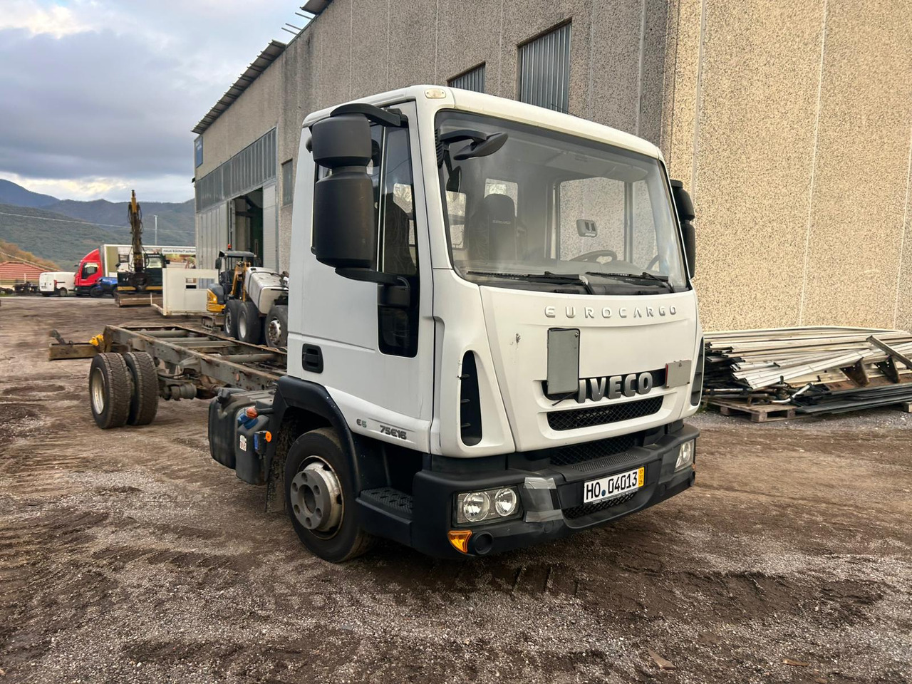 IVECO EUROCARGO 75E16 - Chassis lastebil: bilde 1 IVECO EUROCARGO 75E16 - Chassis lastebil: bilde 1
