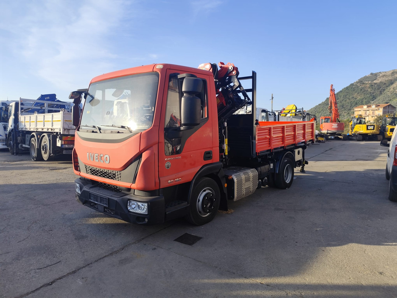 IVECO EUROCARGO 80-190 - Kranbil, Tippbil: bilde 2 IVECO EUROCARGO 80-190 - Kranbil, Tippbil: bilde 2