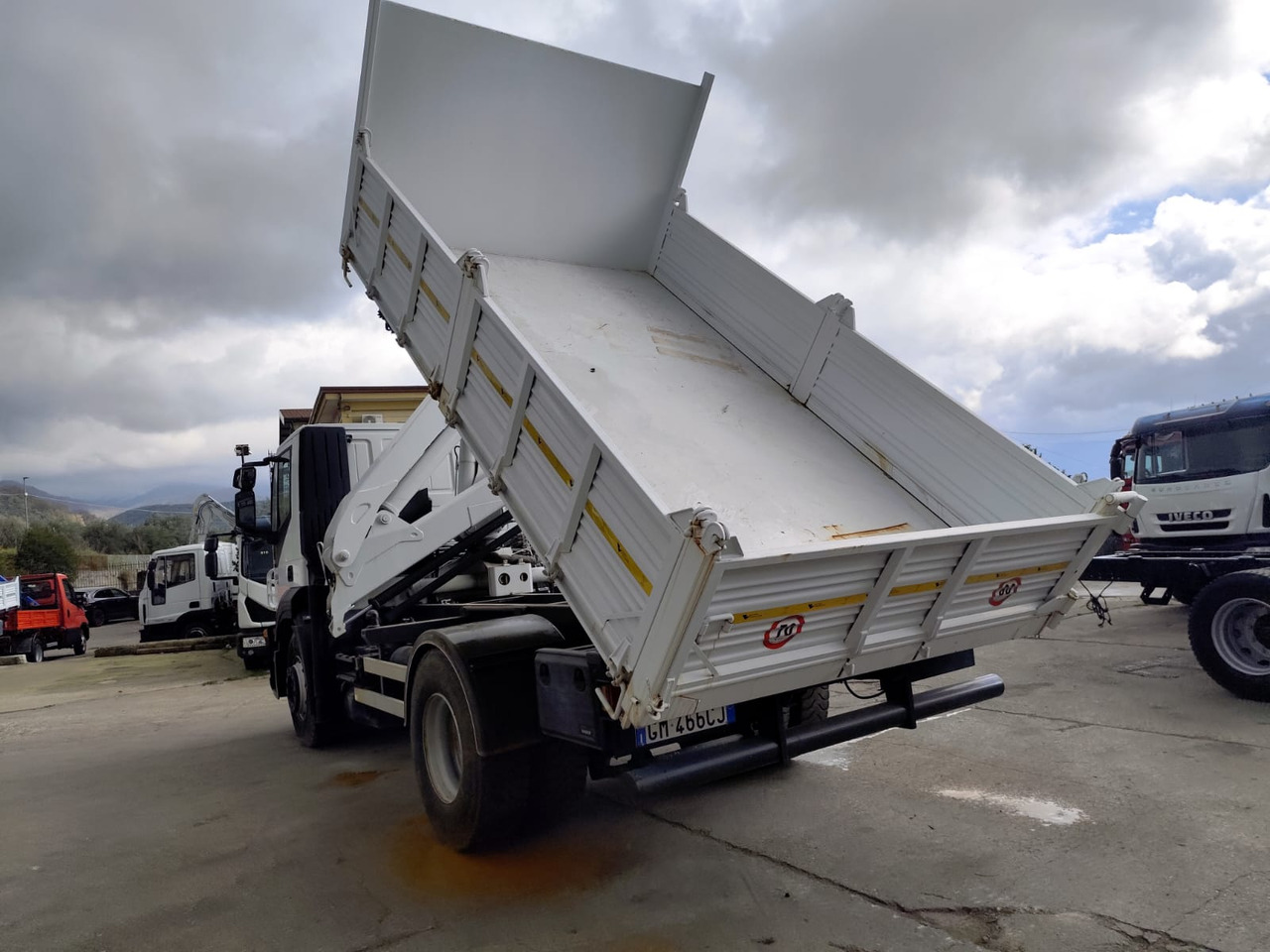 Interior photo 2: Kranbil, Tippbil IVECO STRALIS AD 190S31P