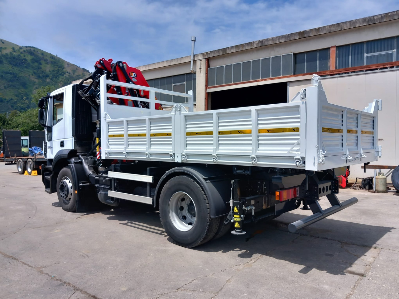 Kranbil, Tippbil IVECO STRALIS AD 190S36: bilde 20 Kranbil, Tippbil IVECO STRALIS AD 190S36: bilde 20