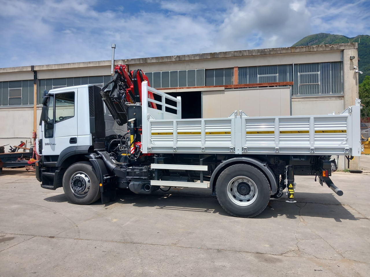 Kranbil, Tippbil IVECO STRALIS AD 190S36: bilde 35 Kranbil, Tippbil IVECO STRALIS AD 190S36: bilde 35