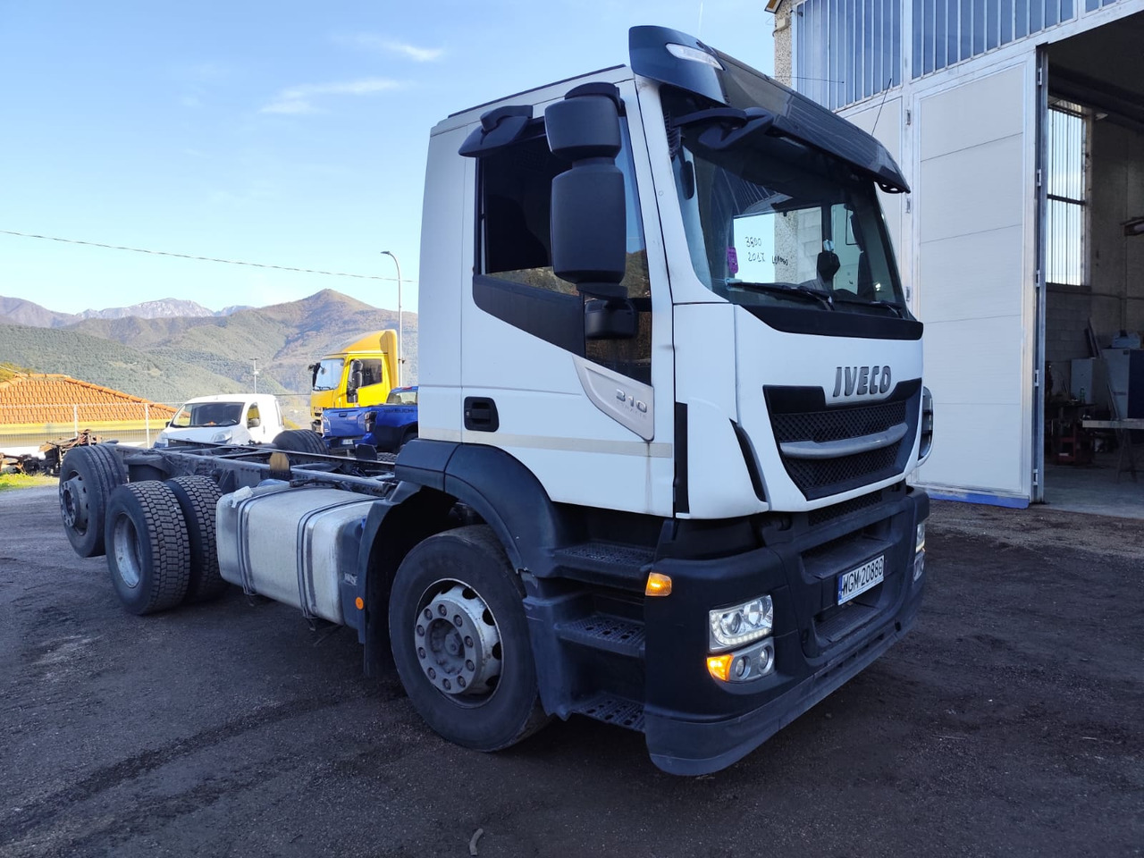 IVECO STRALIS AD 260S31 XP - Chassis lastebil: bilde 2 IVECO STRALIS AD 260S31 XP - Chassis lastebil: bilde 2