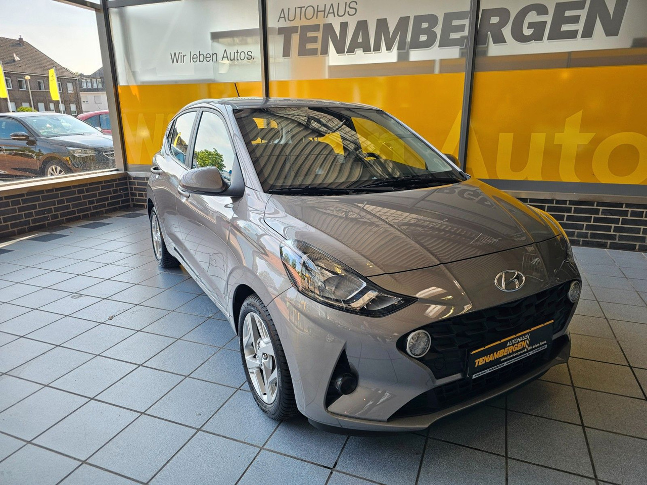 Hyundai i10 Trend AUTOMATIK SHZ PDC LenkrHzg DAB Spurhal - Personenbil: bilde 2 Hyundai i10 Trend AUTOMATIK SHZ PDC LenkrHzg DAB Spurhal - Personenbil: bilde 2
