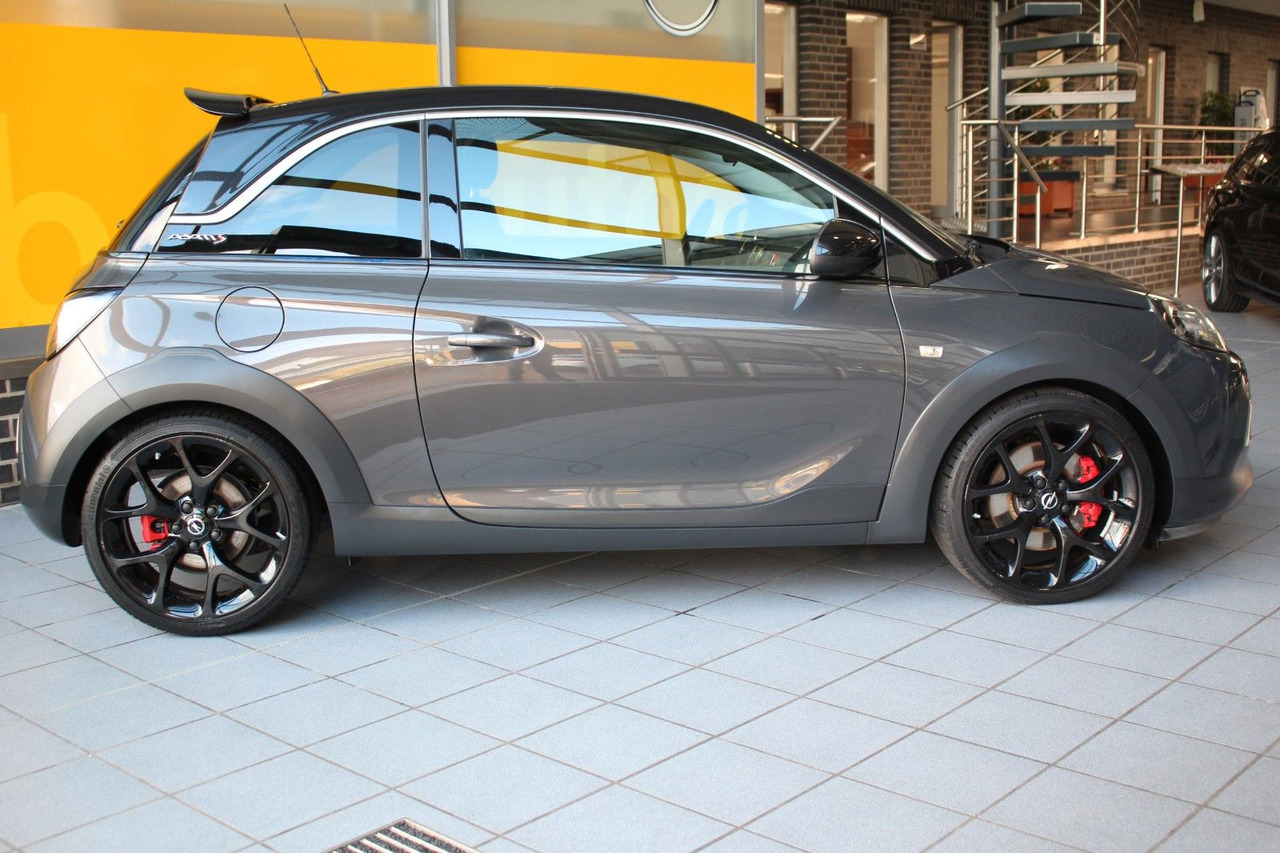 Opel Adam Rocks S Unlimited IntelliLink PDC 18" - Sedan: bilde 3 Opel Adam Rocks S Unlimited IntelliLink PDC 18" - Sedan: bilde 3