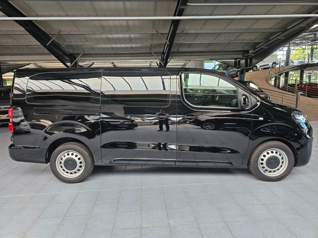 Opel Vivaro Kasten FlexSpace L DoKa Navi CarPlay DAB - Små varebil, Varebil med dobbelt førerhus: bilde 5 Opel Vivaro Kasten FlexSpace L DoKa Navi CarPlay DAB - Små varebil, Varebil med dobbelt førerhus: bilde 5