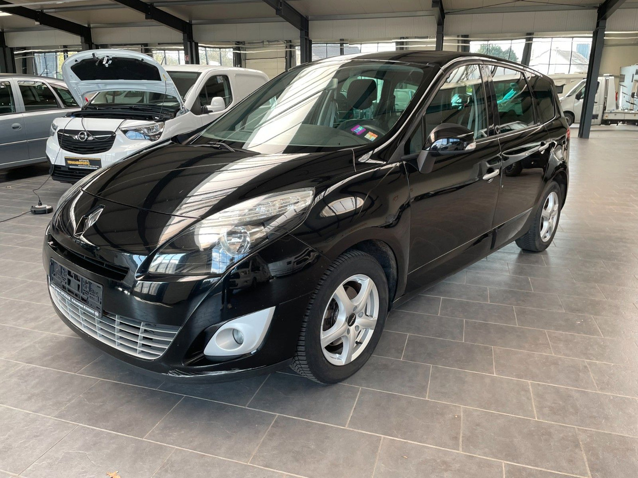 Leie  Renault Scenic III Grand BOSE Edition AHK Renault Scenic III Grand BOSE Edition AHK: bilde 6