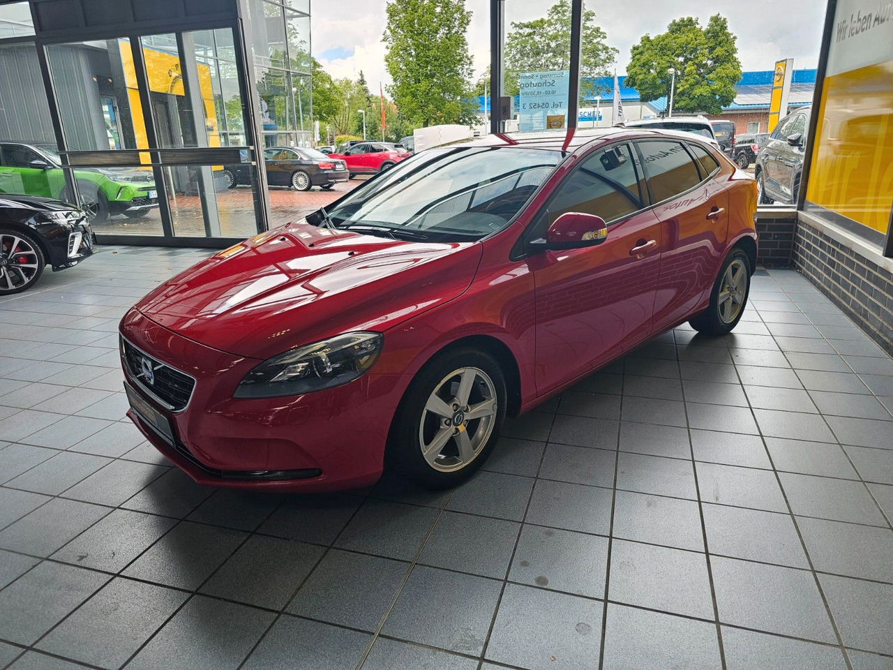 Volvo V40 You! Xenon Sitzheizung Freisprecheinrichtung - Sedan: bilde 4 Volvo V40 You! Xenon Sitzheizung Freisprecheinrichtung - Sedan: bilde 4