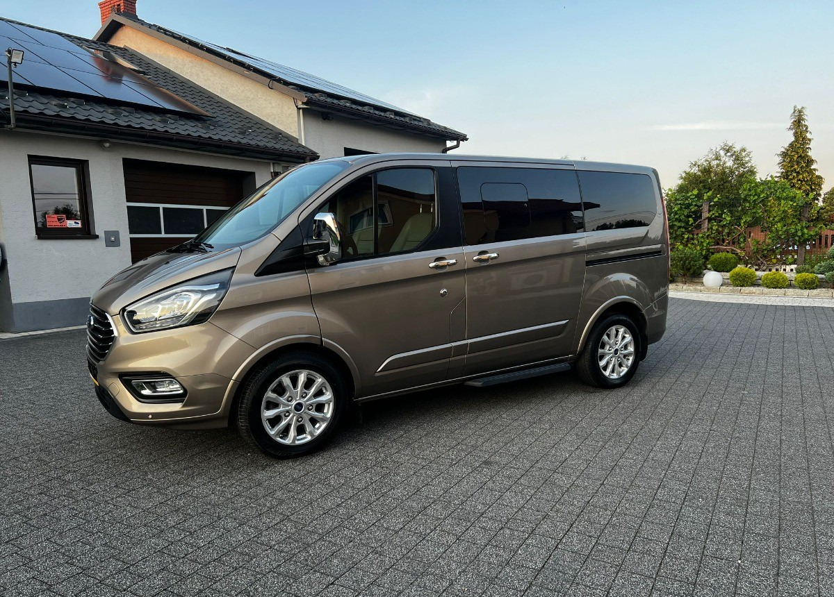 Ford Tourneo Custom Ford Turneo Tytanium X Sprowadzony Zarejstrowany - Minibuss, Persontransport: bilde 2 Ford Tourneo Custom Ford Turneo Tytanium X Sprowadzony Zarejstrowany - Minibuss, Persontransport: bilde 2