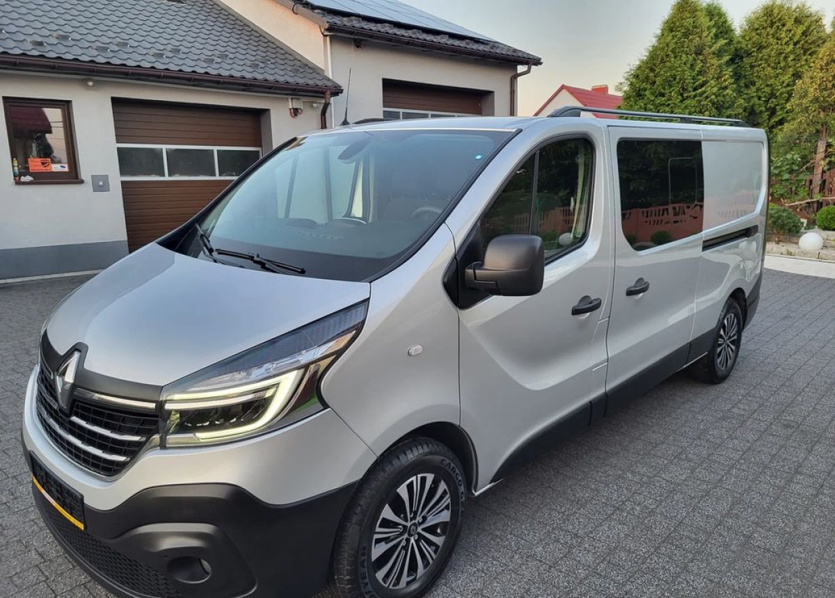 Renault Trafic 2.0 Doka - Varebil med dobbelt førerhus: bilde 1 Renault Trafic 2.0 Doka - Varebil med dobbelt førerhus: bilde 1