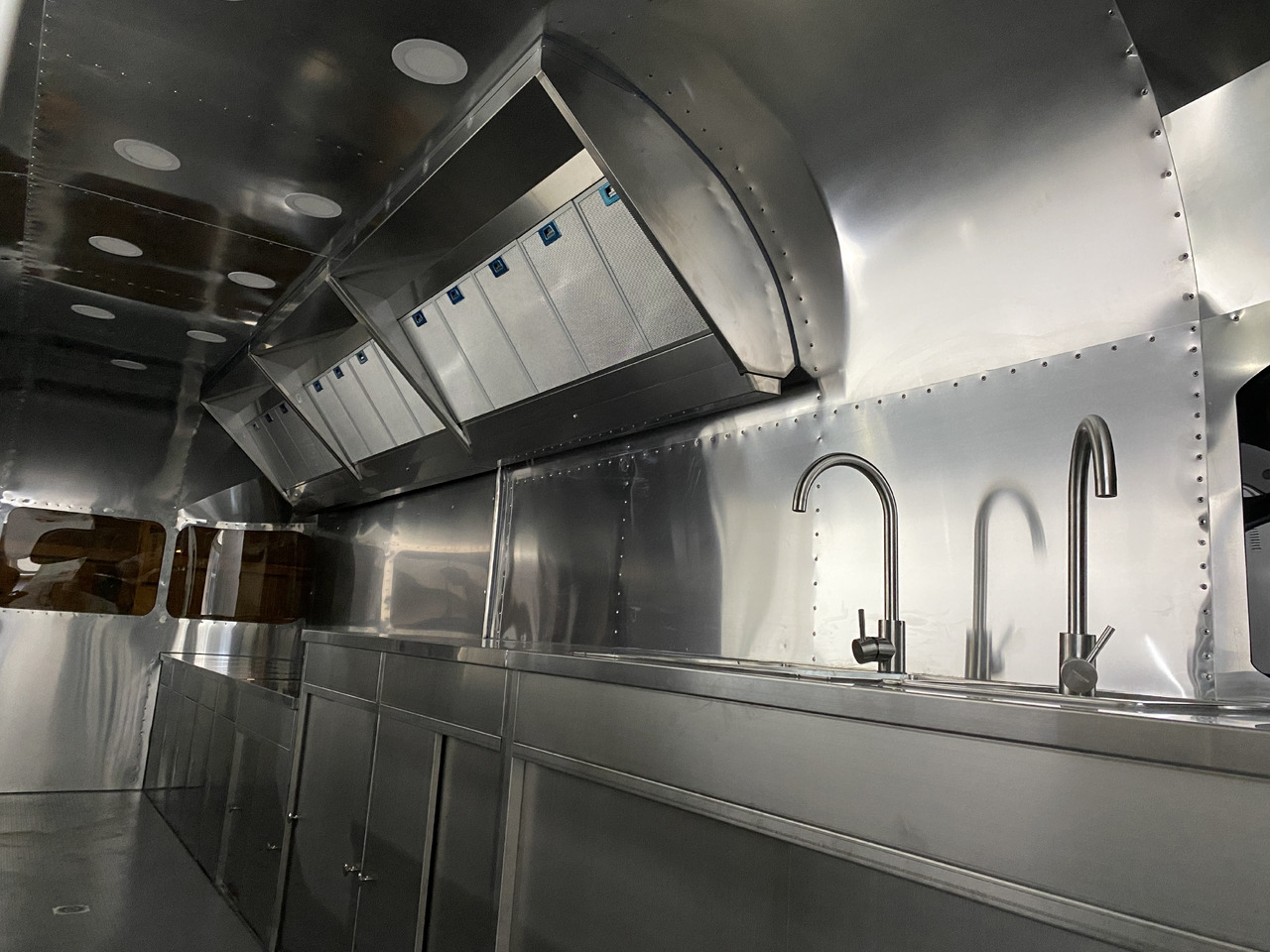 Ny Salgsvogn Deli Star Trailer American 6000 - EU Standards: bilde 8 Ny Salgsvogn Deli Star Trailer American 6000 - EU Standards: bilde 8