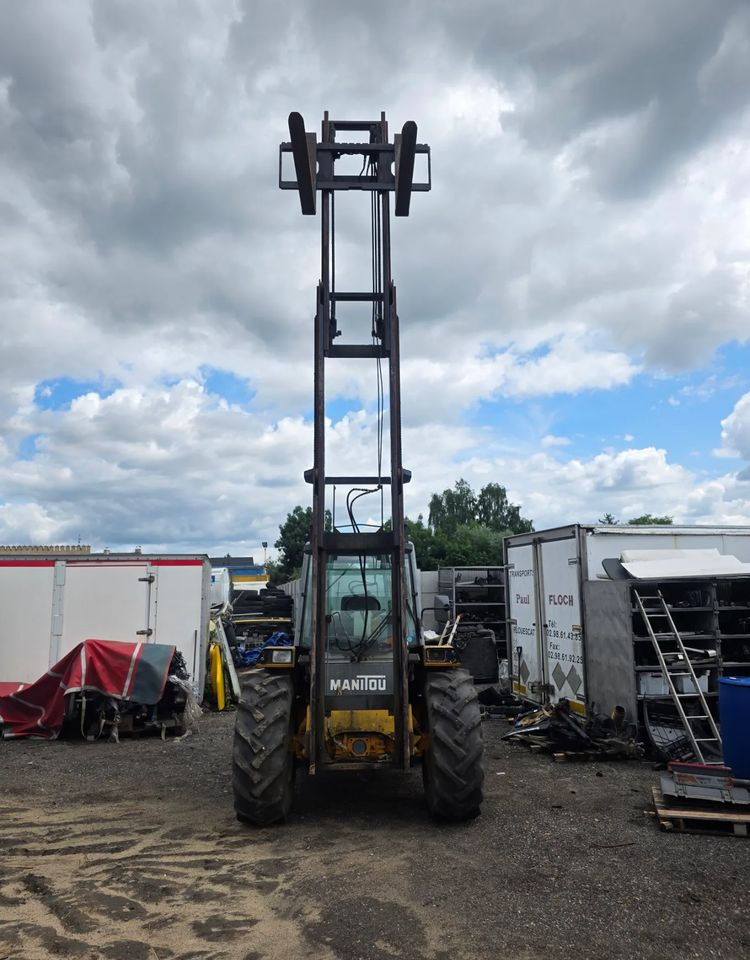 Manitou M26.4 Terenowy 4x4 5,5m - Terrenggående gaffeltruck: bilde 1 Manitou M26.4 Terenowy 4x4 5,5m - Terrenggående gaffeltruck: bilde 1