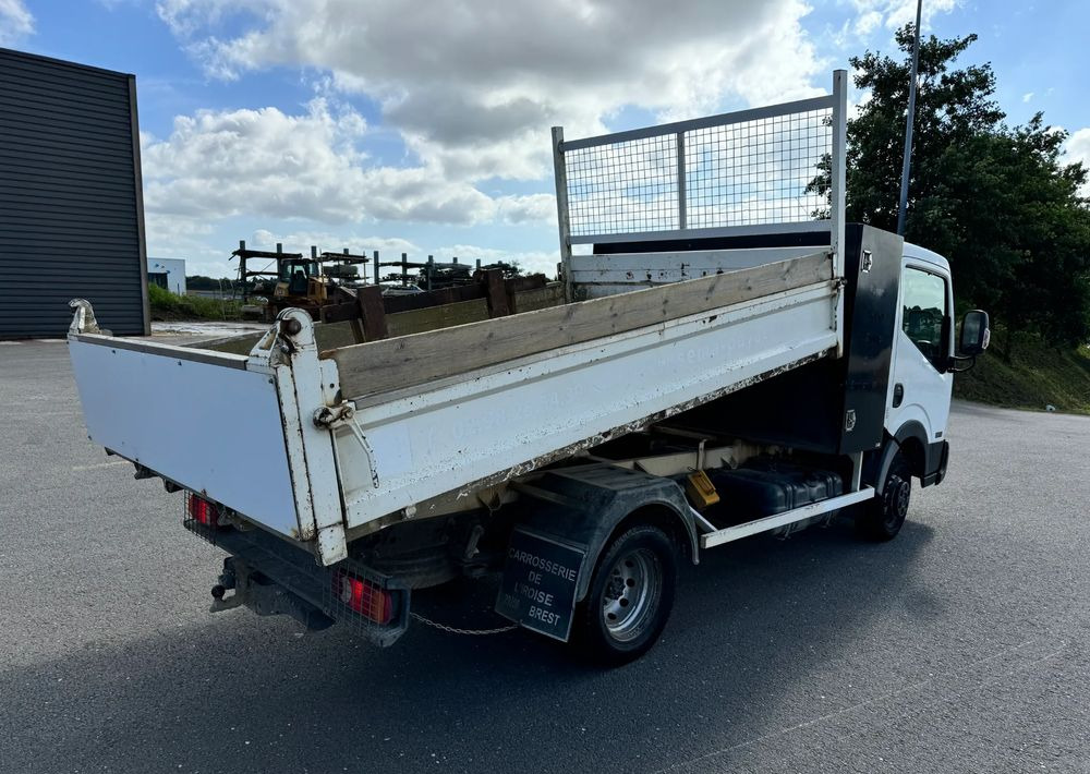 Nissan NT400 - Tippbil: bilde 4 Nissan NT400 - Tippbil: bilde 4