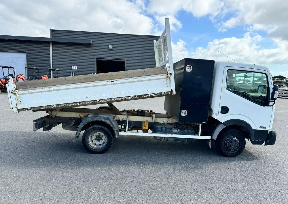 Nissan NT400 - Tippbil: bilde 5 Nissan NT400 - Tippbil: bilde 5