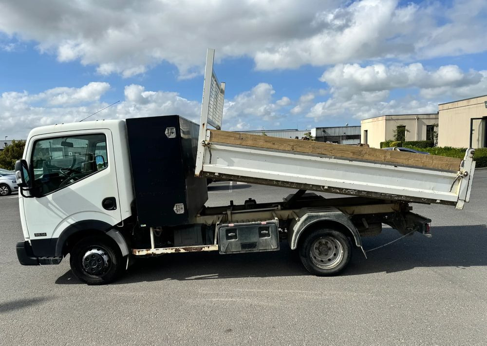 Nissan NT400 - Tippbil: bilde 2 Nissan NT400 - Tippbil: bilde 2