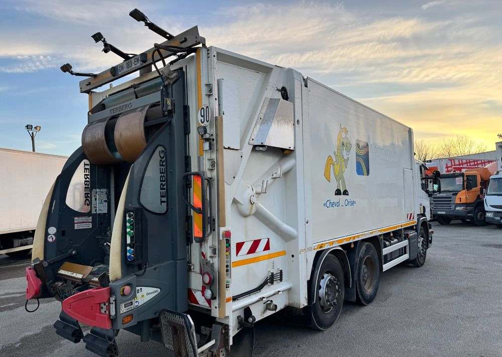 Scania P360 - Søppelbil: bilde 5 Scania P360 - Søppelbil: bilde 5