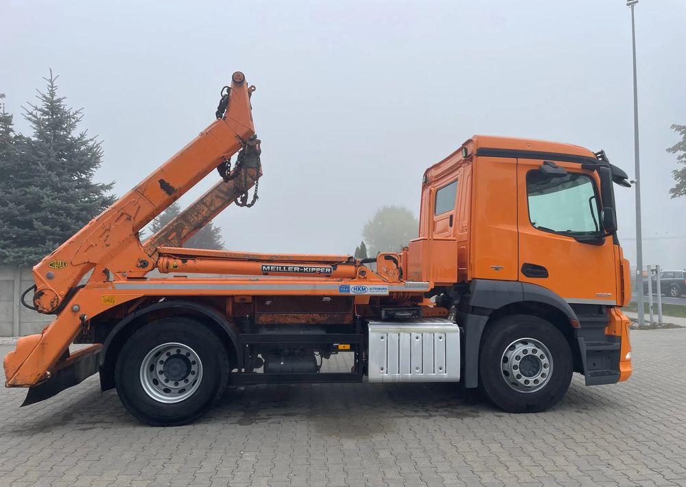 Mercedes-Benz ANTOS 1833 BRAMOWIEC, MILLER - Liftdumper lastebil: bilde 4 Mercedes-Benz ANTOS 1833 BRAMOWIEC, MILLER - Liftdumper lastebil: bilde 4
