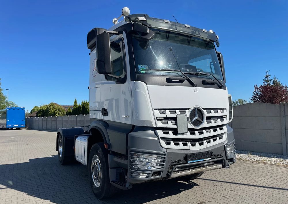 Mercedes-Benz AROCS 1845/ HAD/ 4x4/ BEZ RETARDERA! - Trekkvogn: bilde 3 Mercedes-Benz AROCS 1845/ HAD/ 4x4/ BEZ RETARDERA! - Trekkvogn: bilde 3