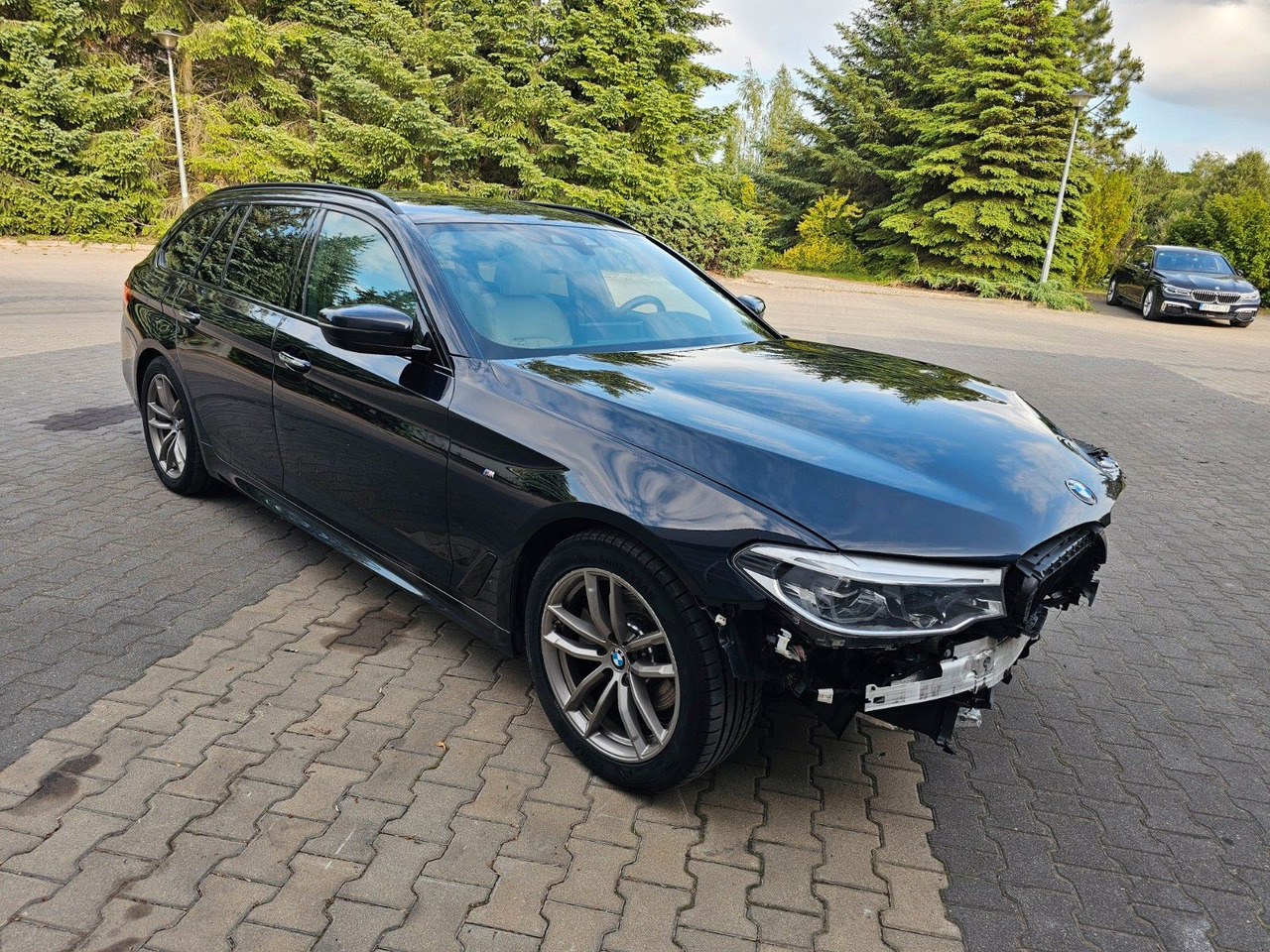 BMW 520 d M Packet Luftsitze Harman-K TOP Ausstatt. - Personenbil: bilde 1 BMW 520 d M Packet Luftsitze Harman-K TOP Ausstatt. - Personenbil: bilde 1
