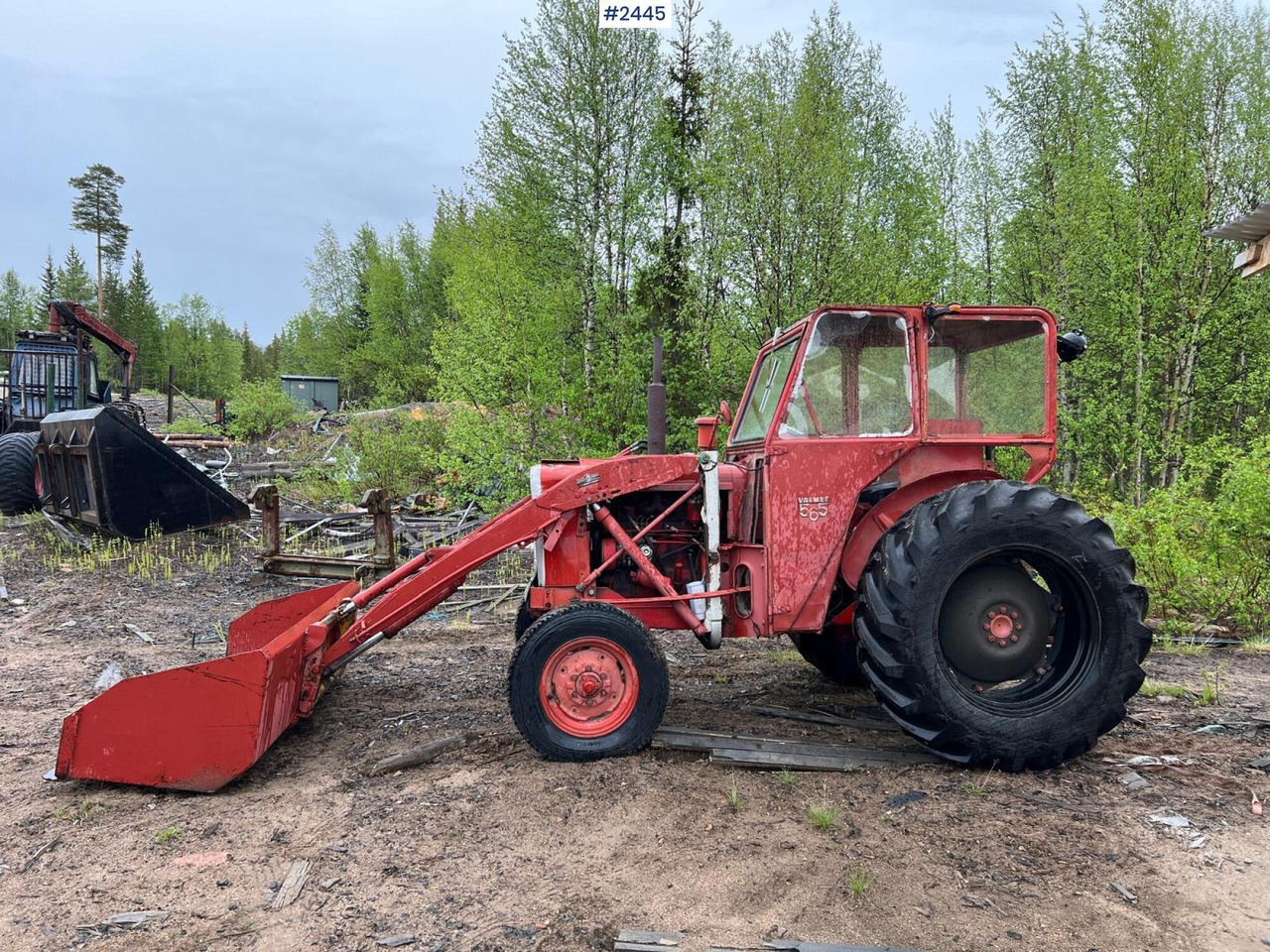 VALMET 565 Tractor with bucket - Traktor: bilde 2 VALMET 565 Tractor with bucket - Traktor: bilde 2