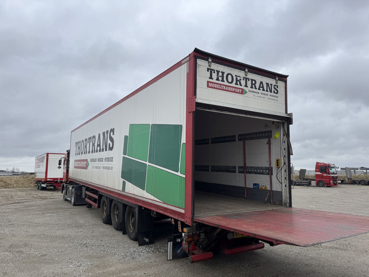 SCHMITZ Cargobull SCB*S3B - Skapsemi: bilde 3 SCHMITZ Cargobull SCB*S3B - Skapsemi: bilde 3