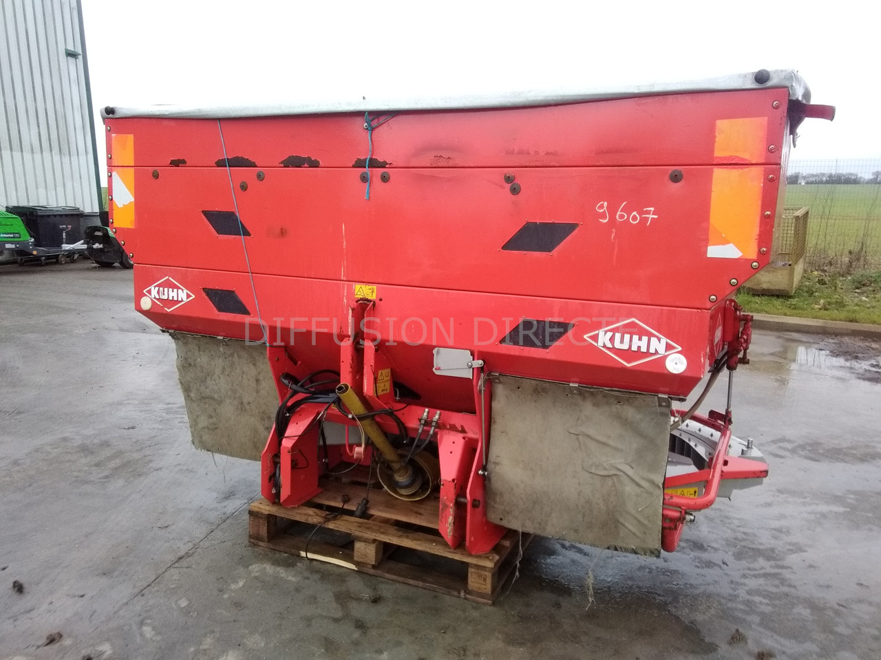 KUHN DISTRIBUTEUR D'ENGRAIS MDS 1141 - Gjødselspreder: bilde 2 KUHN DISTRIBUTEUR D'ENGRAIS MDS 1141 - Gjødselspreder: bilde 2