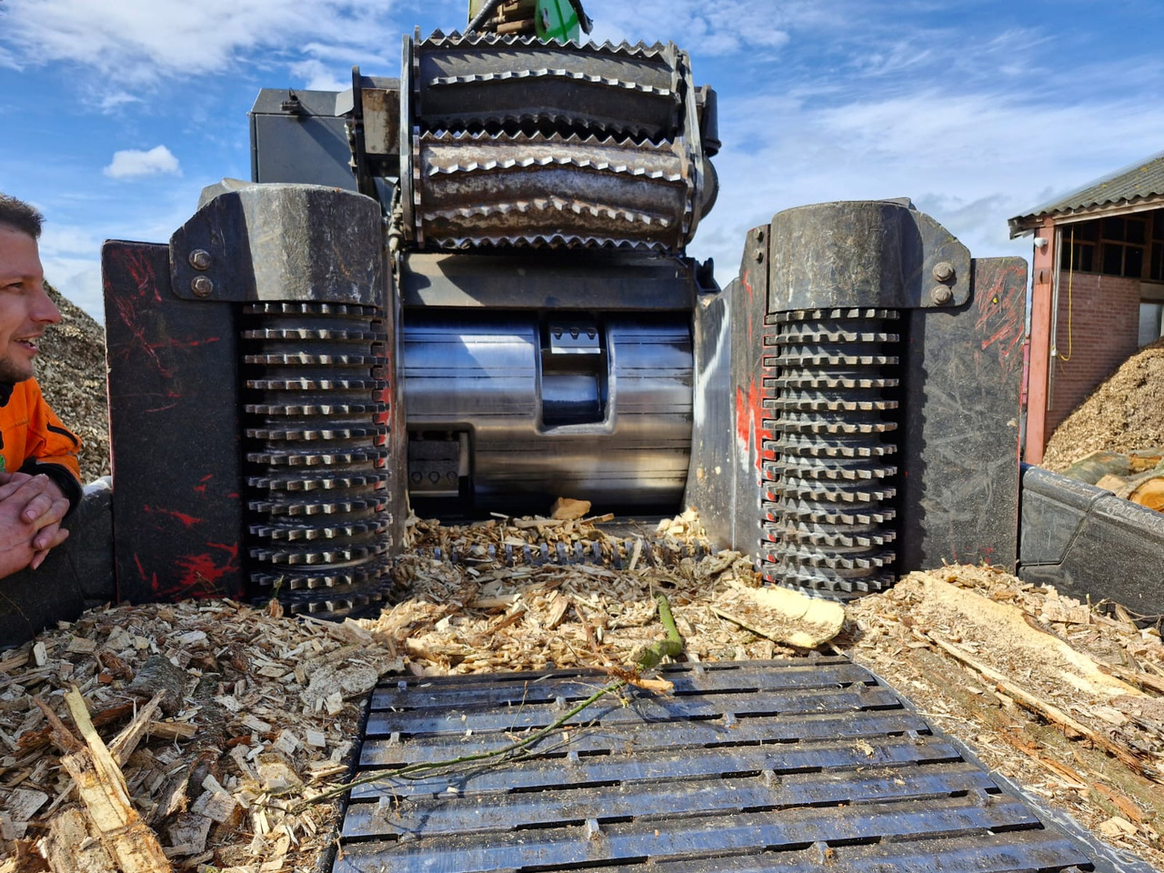 UFKES Greentec 972 Tracked Chipper - Flismaskin: bilde 5 UFKES Greentec 972 Tracked Chipper - Flismaskin: bilde 5