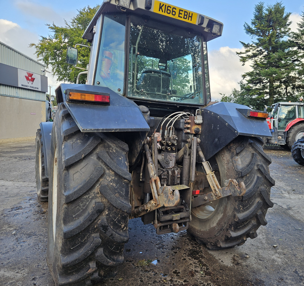 1993 MF 3125 Dynashift - Traktor: bilde 3 1993 MF 3125 Dynashift - Traktor: bilde 3