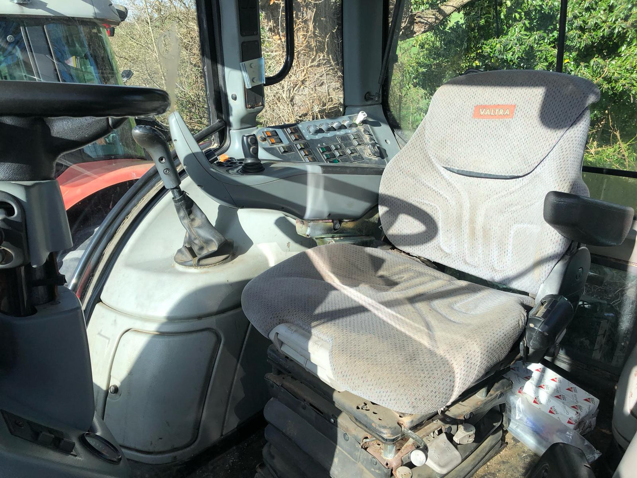 2009 Valtra T171 with front PTO - Traktor: bilde 5 2009 Valtra T171 with front PTO - Traktor: bilde 5
