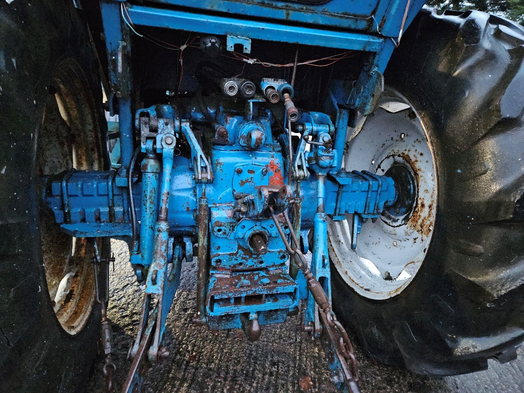 Ford 7700 2wd Tractor - Traktor: bilde 4 Ford 7700 2wd Tractor - Traktor: bilde 4