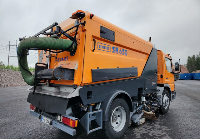 SchmidtSK650 Atego 85kmh/h - Feiebil: bilde 5 SchmidtSK650 Atego 85kmh/h - Feiebil: bilde 5