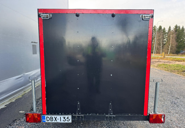 Umpiperäkärry - Biltilhenger: bilde 4 Umpiperäkärry - Biltilhenger: bilde 4