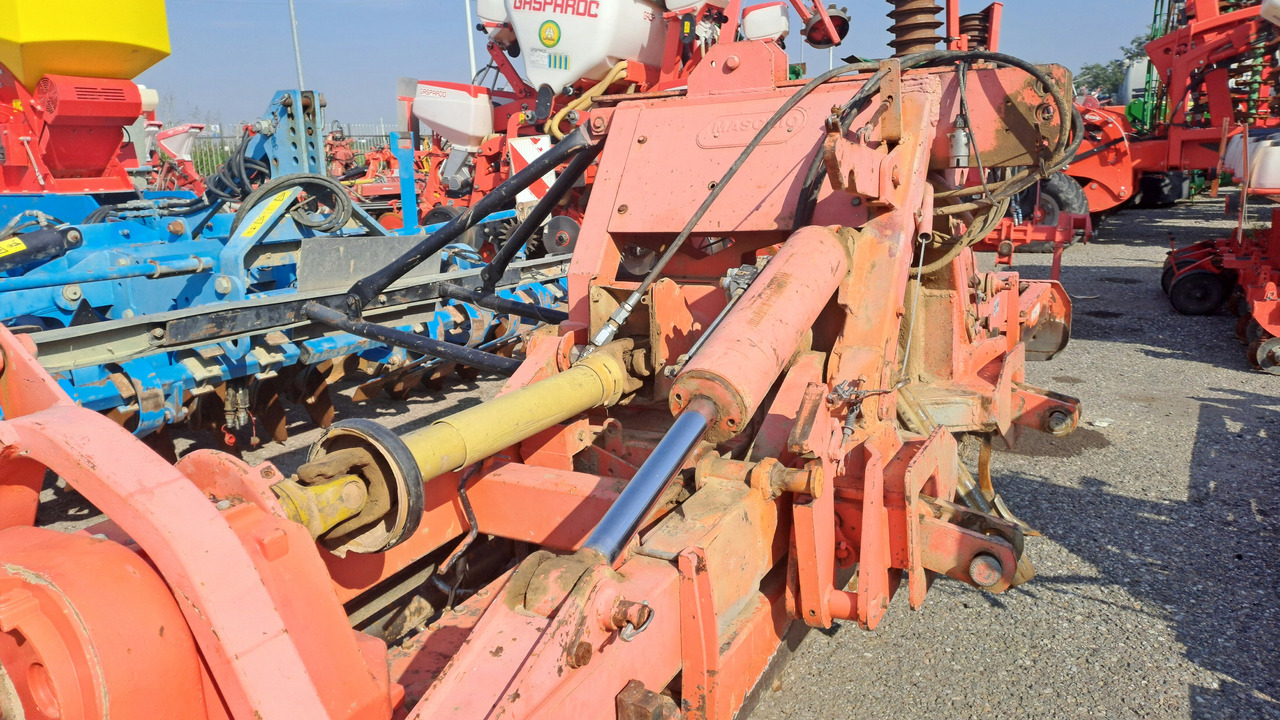 ERPICE ROTANTE MASCHIO AQUILA 6 METRI MOD 6000 * CR - Jordfreser: bilde 2 ERPICE ROTANTE MASCHIO AQUILA 6 METRI MOD 6000 * CR - Jordfreser: bilde 2