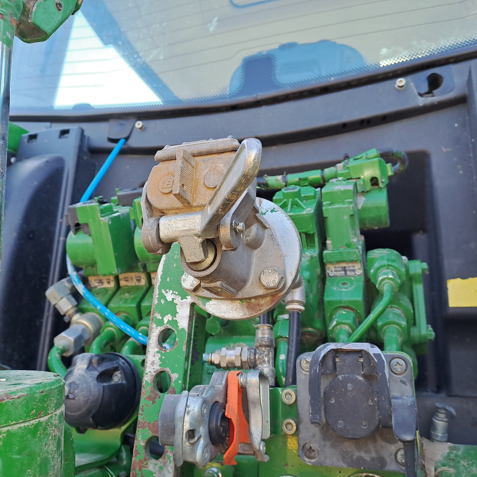 JOHN DEERE 6215R - ASTA AGRIBERTOCCHI - Traktor: bilde 4 JOHN DEERE 6215R - ASTA AGRIBERTOCCHI - Traktor: bilde 4