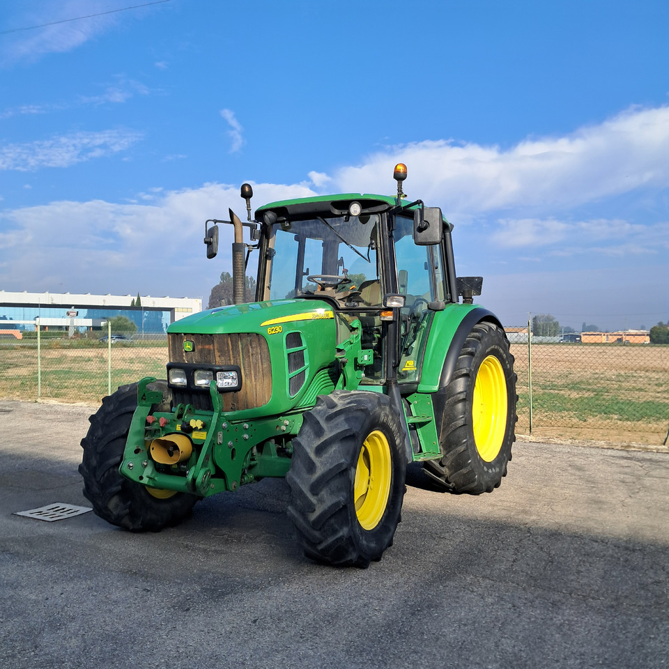 JOHN DEERE 6230 - Traktor: bilde 1 JOHN DEERE 6230 - Traktor: bilde 1