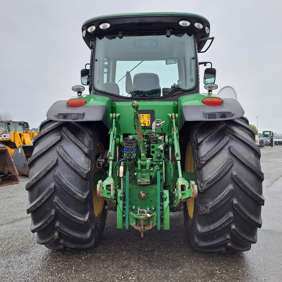 JOHN DEERE 7230R - ASTA AGRIBERTOCCHI - Traktor: bilde 4 JOHN DEERE 7230R - ASTA AGRIBERTOCCHI - Traktor: bilde 4