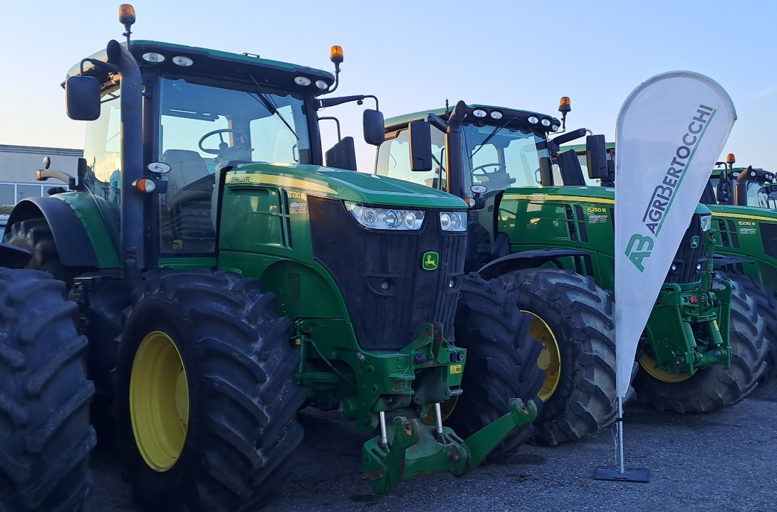 JOHN DEERE 7230R - ASTA AGRIBERTOCCHI - Traktor: bilde 2 JOHN DEERE 7230R - ASTA AGRIBERTOCCHI - Traktor: bilde 2