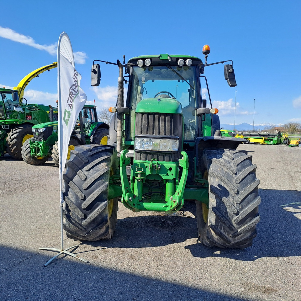 JOHN DEERE 7530 PREMIUM - Traktor: bilde 3 JOHN DEERE 7530 PREMIUM - Traktor: bilde 3