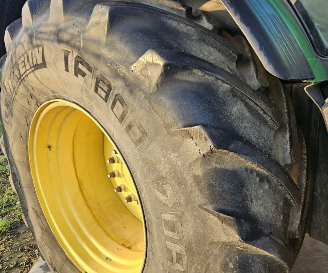 JOHN DEERE 8410 - Traktor: bilde 4 JOHN DEERE 8410 - Traktor: bilde 4