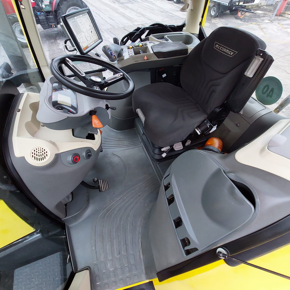 MC CORMICK X8.680 - Traktor: bilde 2 MC CORMICK X8.680 - Traktor: bilde 2