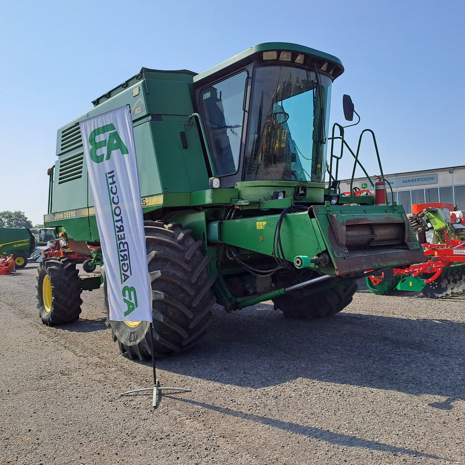 MIETITREBBIA JOHN DEERE CTS - Skurtresker: bilde 1 MIETITREBBIA JOHN DEERE CTS - Skurtresker: bilde 1